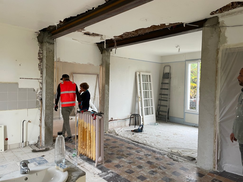 Ouverture des murs porteurs pour la redistribution du rez-de-chaussée – Chaville